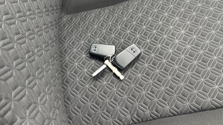 Toyota Aygo X 1.0 VVT-i Edge 5dr Petrol Hatchback